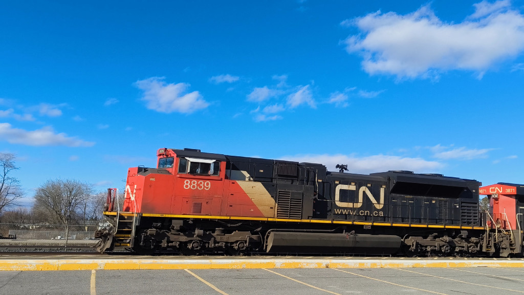 CN 8839